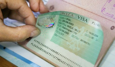 Шенгенские визы могут стать доступнее: доходы от туризма важнее политики