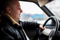 Андрей Никифоров, главный механик такси «Молния»: «Когда доброе дело делаешь, чувствуешь себя лучше»